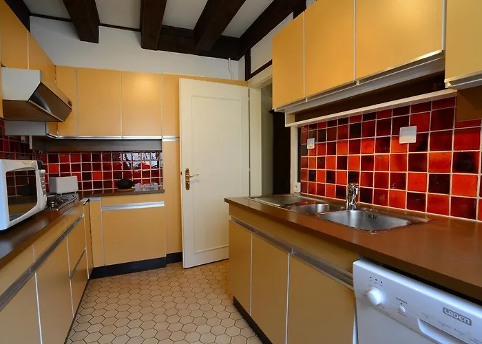 Center Place De L'ancienne Douane - 